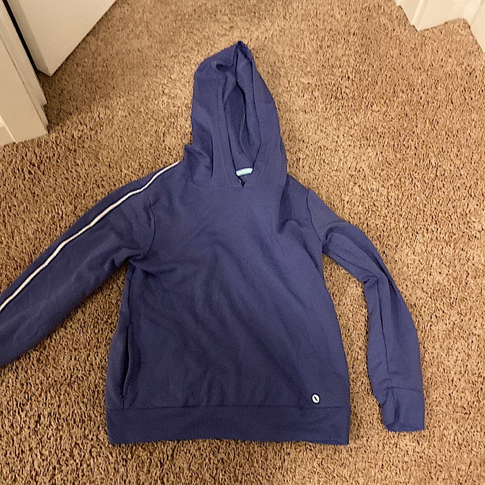 Purple and white sweatshirt, comfortable and soft, good material